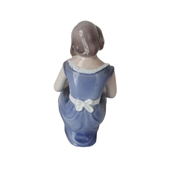Vintage Bing and Grondahl  B&G Kjøbenhavn Denmark Girl With Bird 2340 Porcelain - Picture 3 of 6